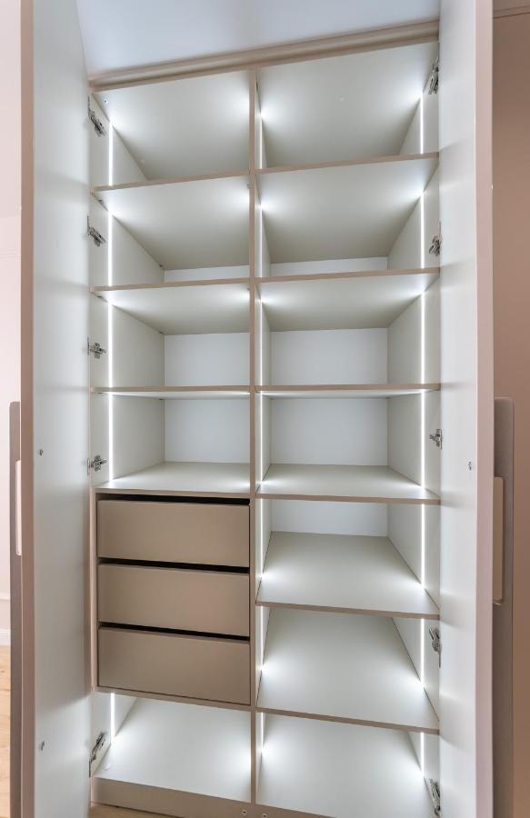 Flatrent Olympic Park, метро бориспільська поруч! شقة كييف