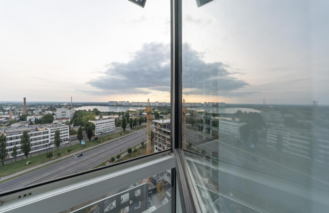 Flatrent Olympic Park, метро бориспільська поруч! شقة كييف