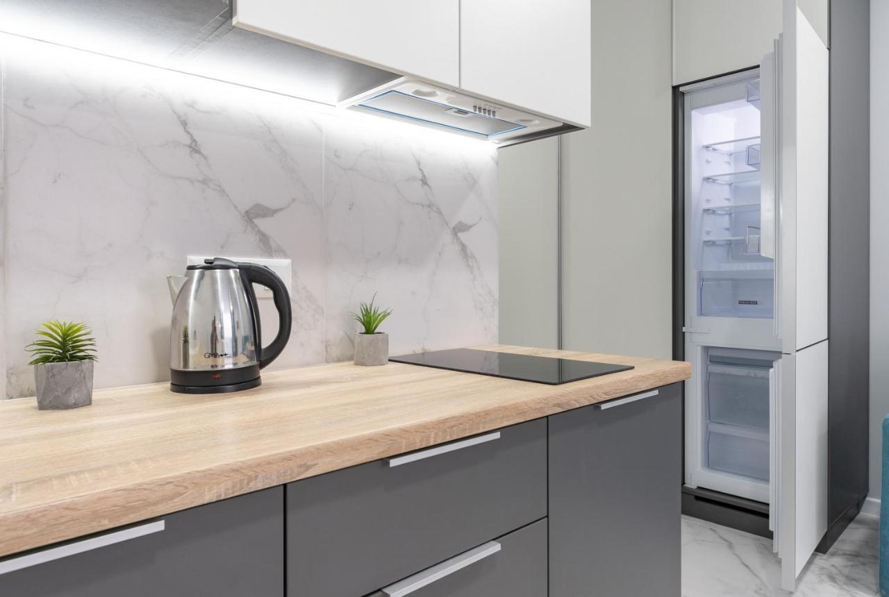 Flatrent Olympic Park, метро бориспільська поруч! شقة